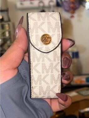 Michaels Kors case